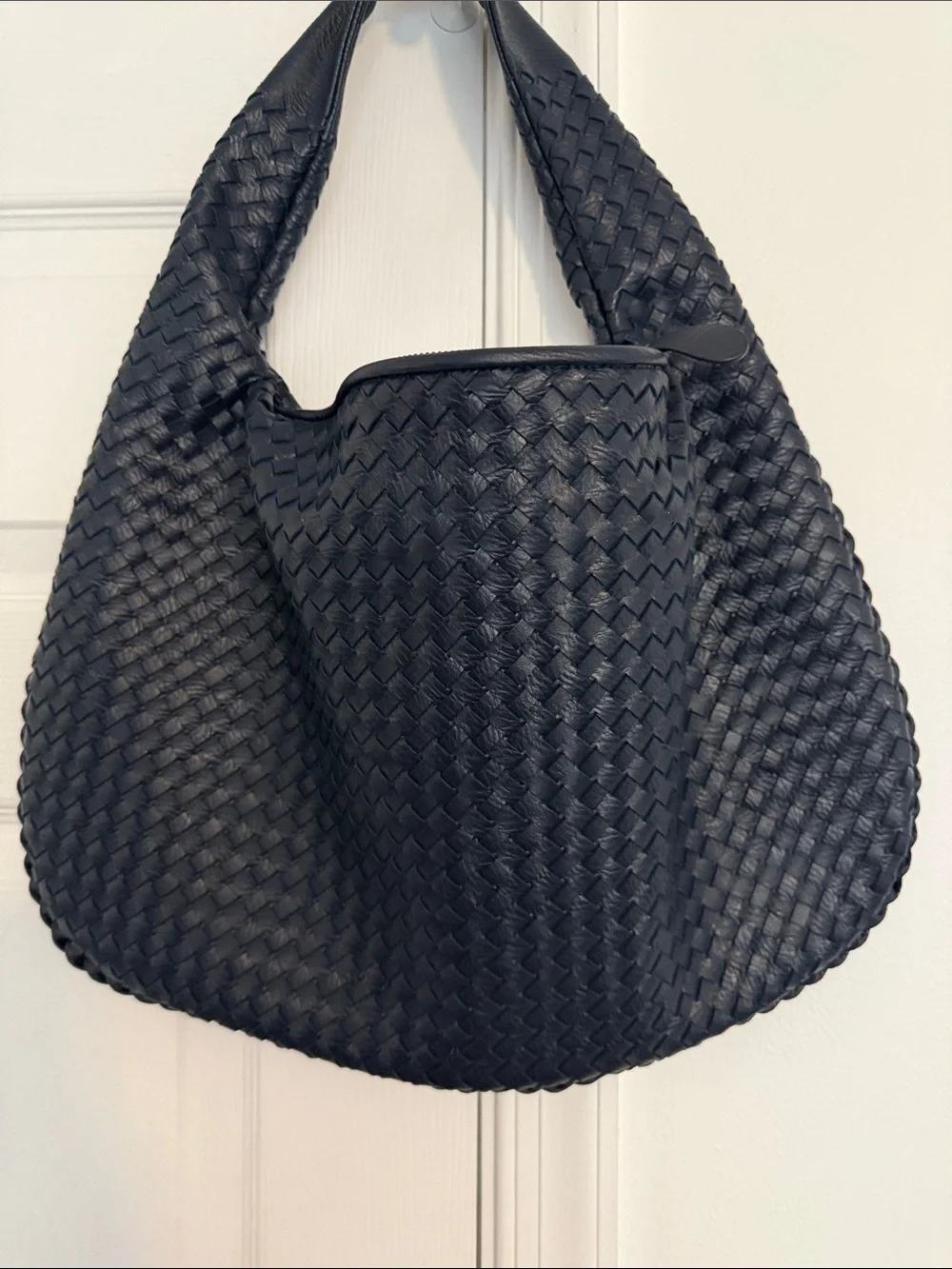 Woven Hobo Shoulder Bag - Black